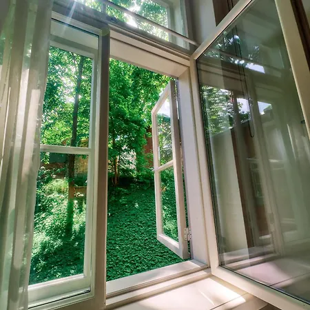 Grand 1873, Sauna, Old Town, Sunny & Calm Apartman Tartu