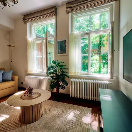 Grand 1873, Sauna, Old Town, Sunny & Calm Apartman Tartu